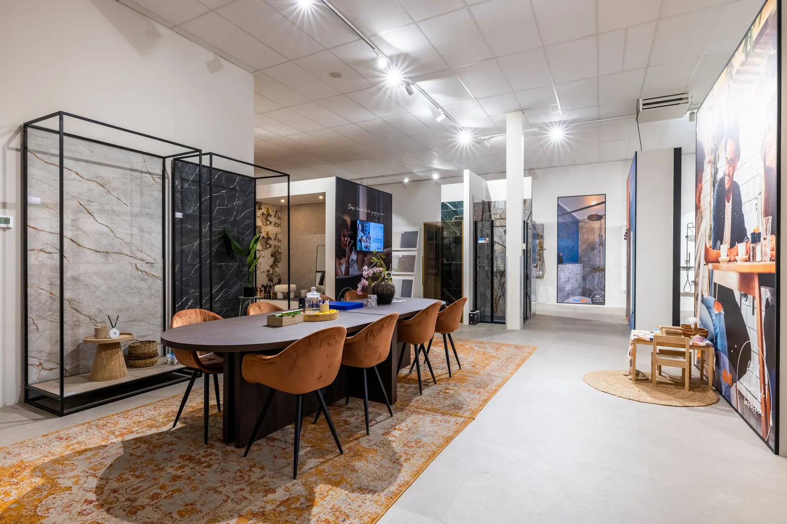 Sani4All-showroom met adviestafel